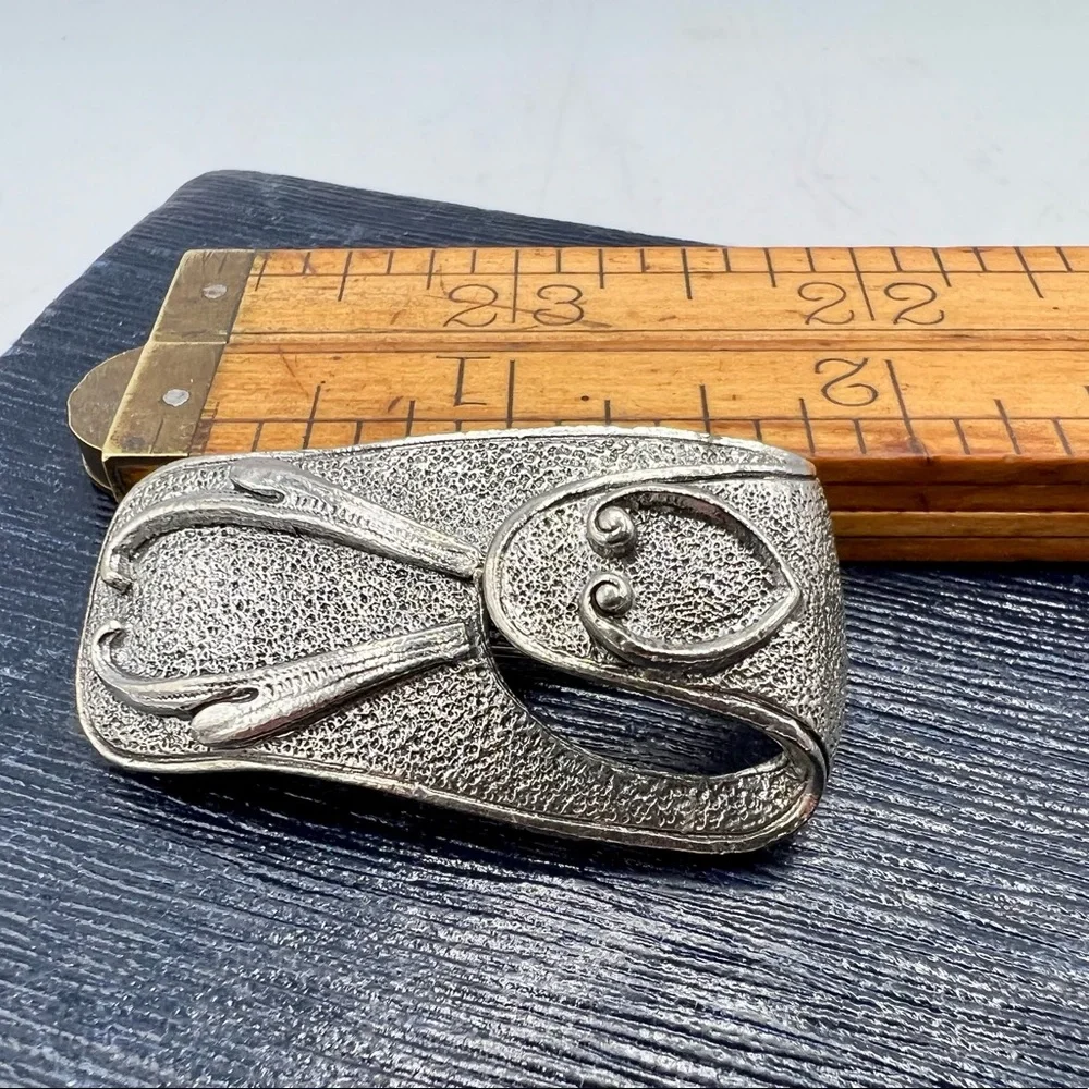 Vintage SARAH COVENTRY split trick silver tone brooch pin eyeglass holder